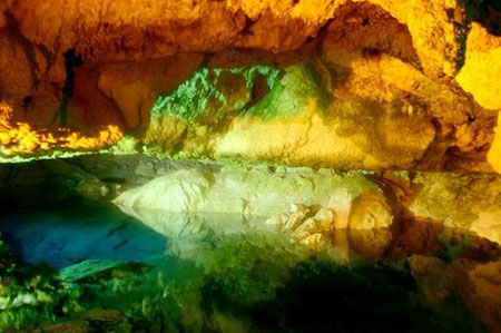 غار كارائين در آنتالیا